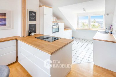 Frankfurt-Fechenheim: Charmante 3-Zimmer-Dachwohnung mit hochwertiger Einbauküche