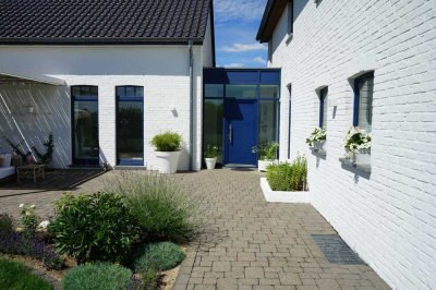 Traumhaftes Einfamilienhaus im deutsch-belgischen Grenzgebiet mit unverbaubarem Blick ins Grüne