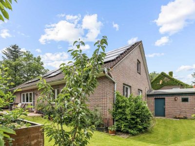 Komfortables Einfamilienhaus mit Wärmepumpe und PV-Anlage in ruhiger Lage von Weener