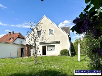 Sonniges Zweifamilienhaus in Ruhelage