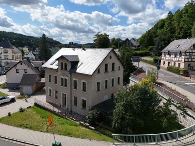 Tolles, villenartiges Wohn- und Geschäftshaus (hochwertig teilsaniert) in Burkhardtsdorf b. Chemnitz