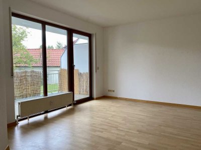 Helle 2-Zimmer-Wohnung mit Balkon, EBK und 2 Stellplätze in Stuttgart-Birkach