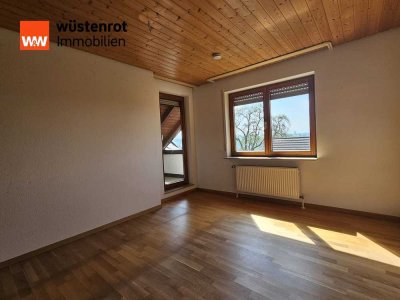 Exklusive Eigentumswohnung mit Doppelhaus-Charakter in gefragter Wohnlage von Ebersbach an der Fils