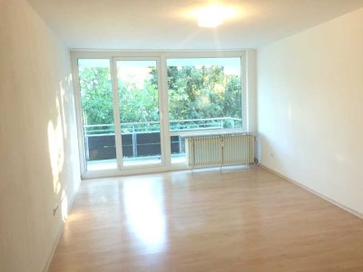 Möblierte helle 1 Zimmer Wohnung mit Balkon in Ramersdorf München ab 01.06.26