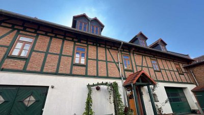 Provisionsfreies Hofanwesen mit Charme & Potential in Liederbach am Taunus