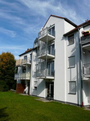 Haunstetten,  möbliertes 1  Zi. - Appartement mit Balkon und TG,