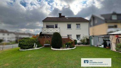 Zweifamilienhaus mit Potenzial – Erdgeschoss renoviert, Obergeschoss frei