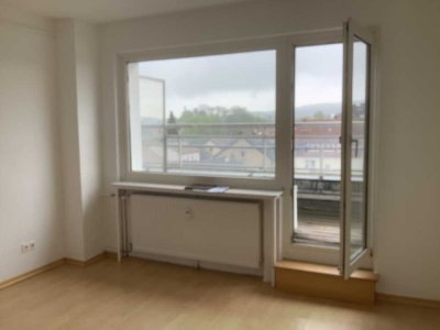 Dachgeschoß mit umlaufendem Balkon, 3 Zimmer, große Küche (WE38)