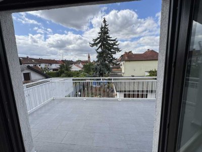 3 ZKB, Balkon und EBK in gepflegtem 3-Familienhaus mit 60er-Jahre-Charme