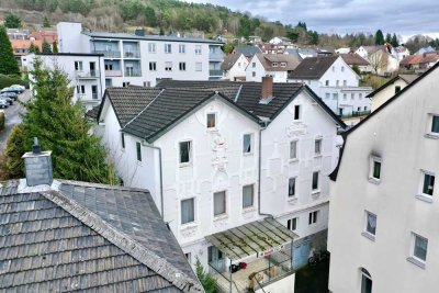 Ehemaliges Hotel, teilsaniert, ideal für Monteurzimmervermietung!
