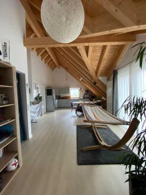 neuwertige 3-Zimmer-Loft-Wohnung mit Balkon in Bogenhausen, München