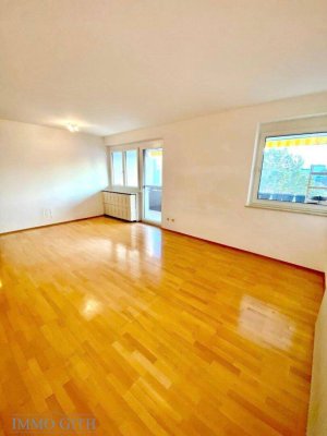 ZWEITBEZUG NACH TEILSANIERUNG! PROVISIONSFREIE, SEHR HELLE 3,5-ZIMMER-WOHNUNG MIT LOGGIA UND LIFT IN GRÜN-RUHELAGE IN PERCHTOLDSDORF ZU MIETEN!