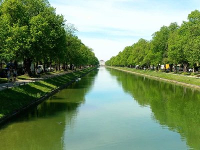 2-Zimmer-Wohnung in Nymphenburg direkt am Kanal