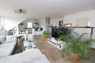 Neubau Penthouse-Whg. mit Stil – Großzügiges Wohnen und Sonnenterrasse über den Dächern von Eutin