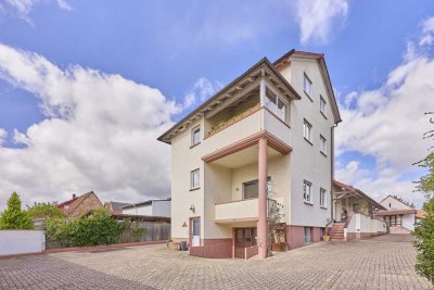 Charmante 2-Zimmer-Wohnung mit Balkon und gepflegter Einbauküche in ruhiger Lage von Minfeld