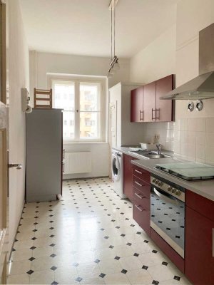 Bezugsfreie 2 Zimmer Wohnung in Pankow mit Einbauküche & Balkon
