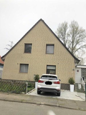 Absolute Ruhe !  5-Zimmer Doppelhaushälfte in Hamburg  Barmbek