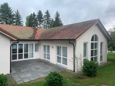 Schöner großzügiger Bungalow in ruhiger Lage