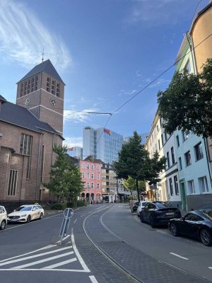 *ANFANG DER LORETTOSTRAßE* - 2 ZI WOHNUNG MIT BALKON