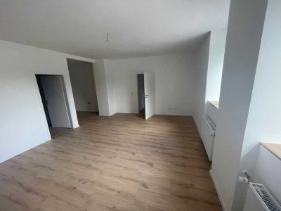 Erstbezug nach Sanierung: Stilvolle Wohnung mit Garten - Altbau trifft Moderne!