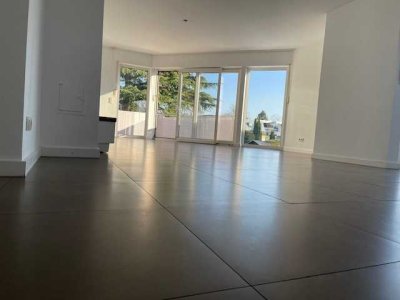 Ruhige und sonnige Wohnung mit Blick in den Garten