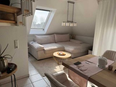 Wunderschöne 3 Zimmer-Maisonette-Wohnung mit Sonnenbalkon als Ruheoase in Gau-Bischofsheim