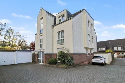 Charmante Maisonette-Dachgeschosswohnung mit Balkon, Garage und modernisierter Heiztechnik