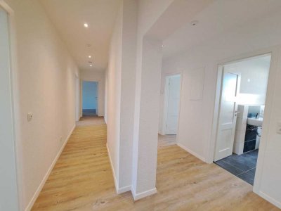 ! Erstbezug nach Sanierung - es bleiben keine Wünsche offen !