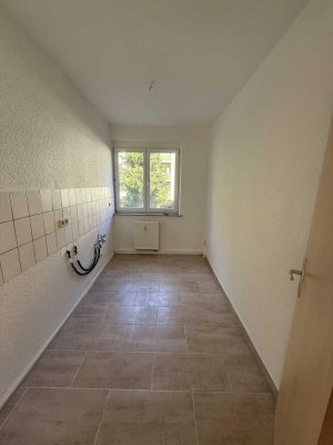 schöne 1 Raum Wohnung im Erdgeschoss mit Balkon