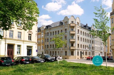 !! Nachmieter gesucht !! Moderne 3 Raum DG-Whg. mit Balkon, Aufzug und tollem Bad in C-Bernsdorf