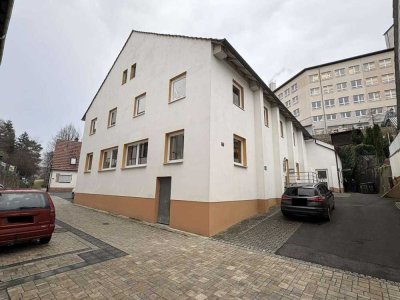 Kapitalanlagechance im Herzen von Burgkunstadt: Mehrfamilienhaus mit Vermietungspotenzial & Gewerbe