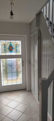 Exklusive, neuwertige 1-Raum-Maisonette-Wohnung mit geh. Innenausstattung mit Terrasse und EBK