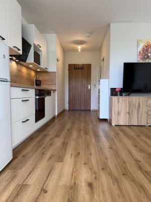 Exklusive, voll möblierte Studio-Wohnung in Bogenhausen – Ruhig, grün, top angebunden!