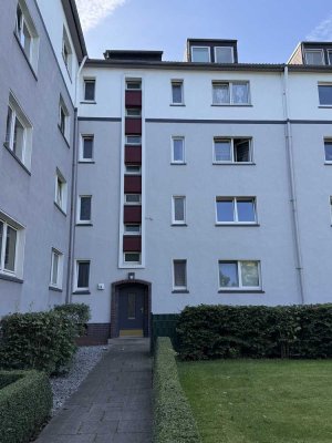 Gepflegte 2-Zimmer Dachgeschosswohnung in Bottrop-Stadtmitte mit Balkon
