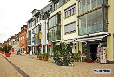 +++ 2-Zimmer-Erdgeschosswohnung mit Garten und Stellplatz +++
