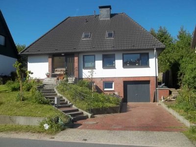 Schönes freistehendes Einfamilienhaus in ruhiger Sackgassenlage Nähe zum Meer