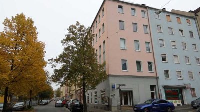 Ausbaufähige Dachgeschosswohnung zum kleinen Preis !!!