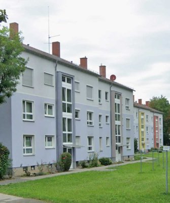 Renovierte 2 Zimmer Wohnung Balkon Einbauküche
