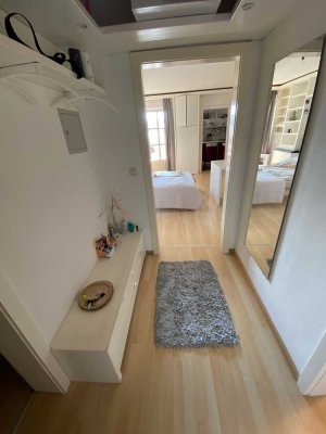 Schöne einbaumöblierte 1-Raum-Wohnung mit Balkon und EBK in Passau