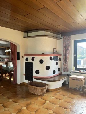 Schöner Winkelbungalow mit Ausbaupotential und Photovoltaikanlage in Überherrn zu verkaufen