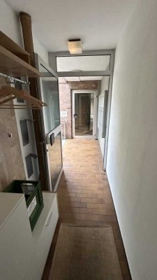 Exklusive Möblierte 2-Raum-Hochparterre-Wohnung mit EBK in Ahrensburg