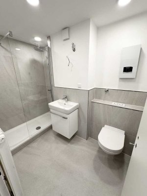 Luxuriöse 3-Zimmer-Wohnung mit Balkon im 2. OG in Neuss