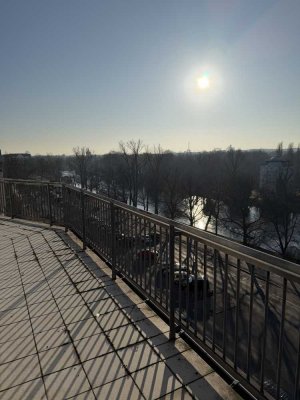 Wasserblick - DG Wohnung mit umlaufender Terrasse