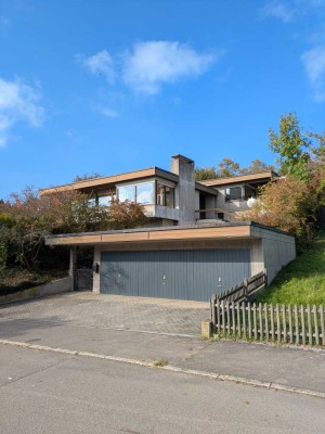 Repräsentative Villa mit einzigartigem Ausblick in Mössingen