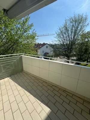 Bestlage Fürstenfeldbruck, sonnige, große 3,5 Zi. Whg mit großem Balkon, Gartenmitben, Einzelgarage