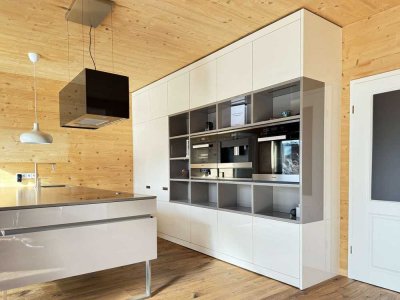 Ruhiges, großes Einfamilienhaus  - neuwertig mit Zugspitzblick