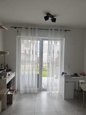 Möblierte 1-Zimmer-Wohnung mit Garten & Garage in München-Lochhausen - ab 01.05.2026