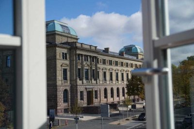 Stilvolle DG-Wohnung zwischen Schloss, Museumspark und Magniviertel