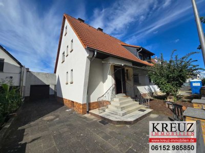 Doppelhaushälfte mit Garage und großem Grundstück