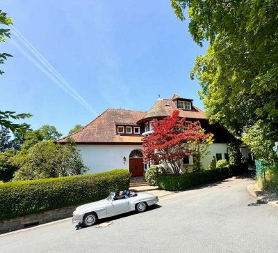 Denkmalgeschützte Jugendstilvilla. Ein Zuhause mit Geschichte und Stil.